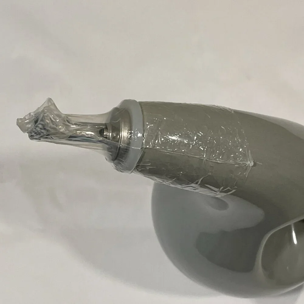 RACHAEL RAY 24oz Gray Ceramic EVOO Oil and Vinegar Dispensing Bottle NWT - Picture 2 of 6